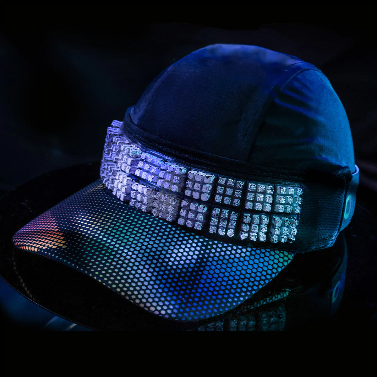 GORRA NEGRA OMIUS (CON PIERDRAS)